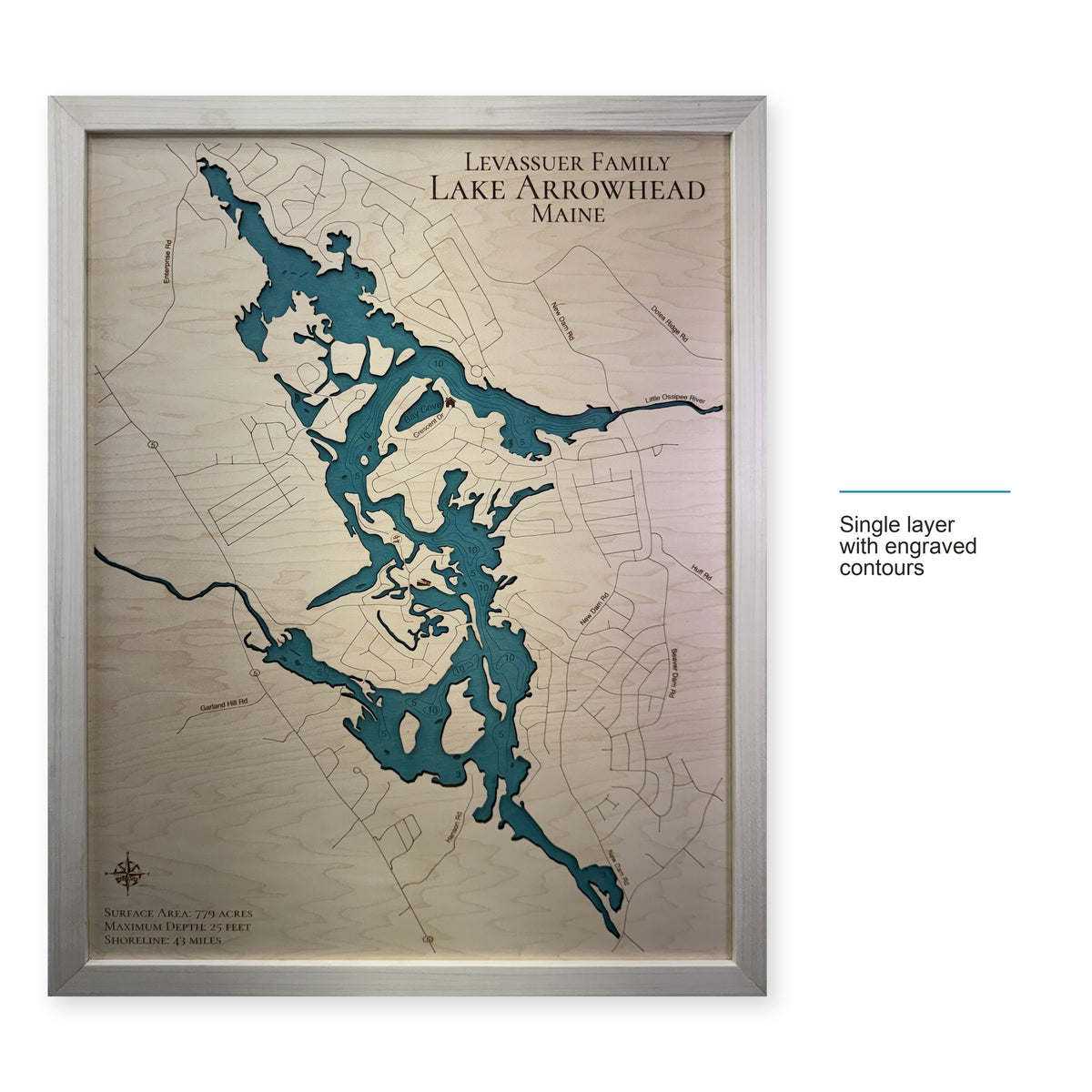 Arrowhead Levasseur wood map — single layer with engraved contours, layer option shown