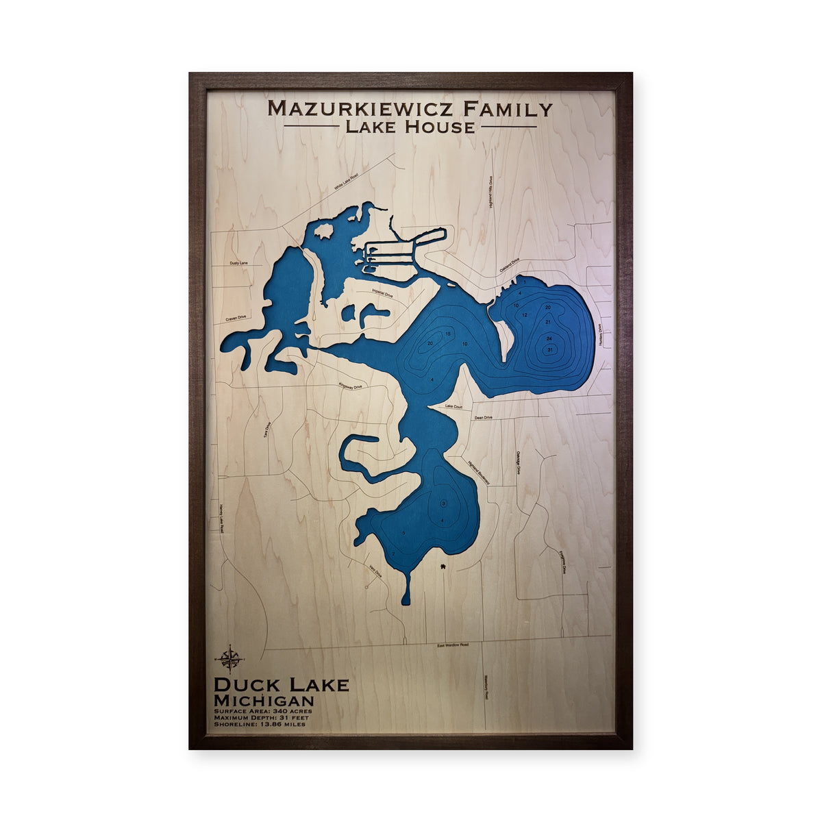 Duck Mazurkiewicz wood map — single layer with engraved contours, white background