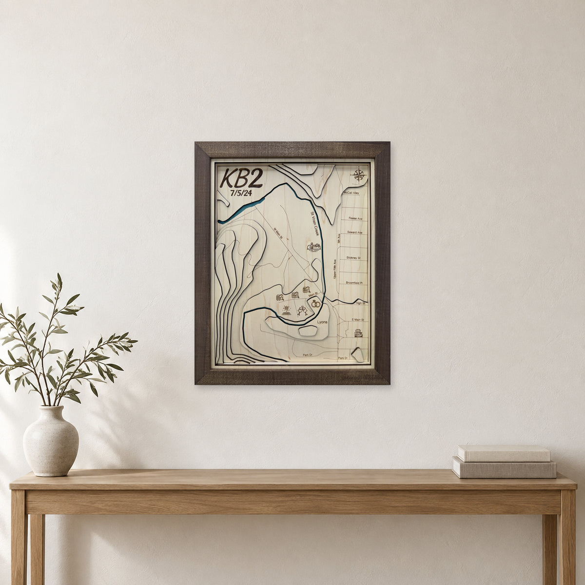 Lyons, Colorado Topographic Wood Map — room mockup [MC20261006 q1187 d2bbab87b384]