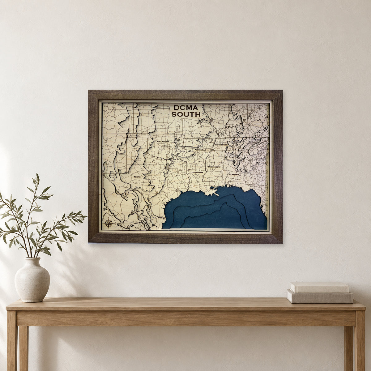 Southern United States Topographic Wood Map — room mockup [MC20261007 q0921 e92b7f5cf2a7]