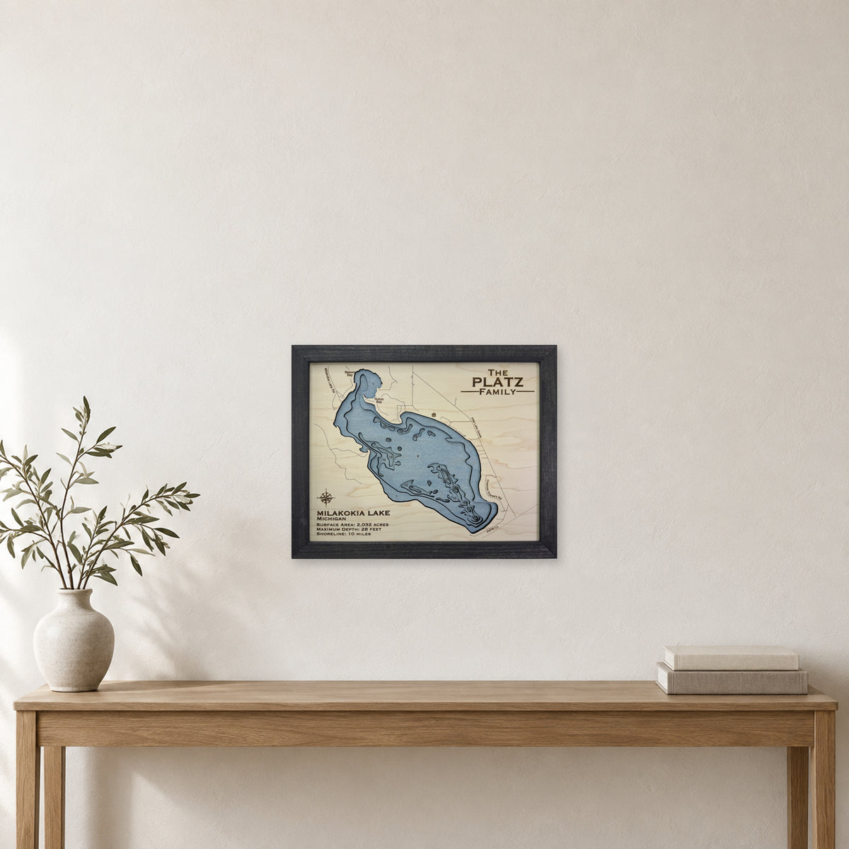 Milakokia Platz wood map — multilayer, staged room mockup