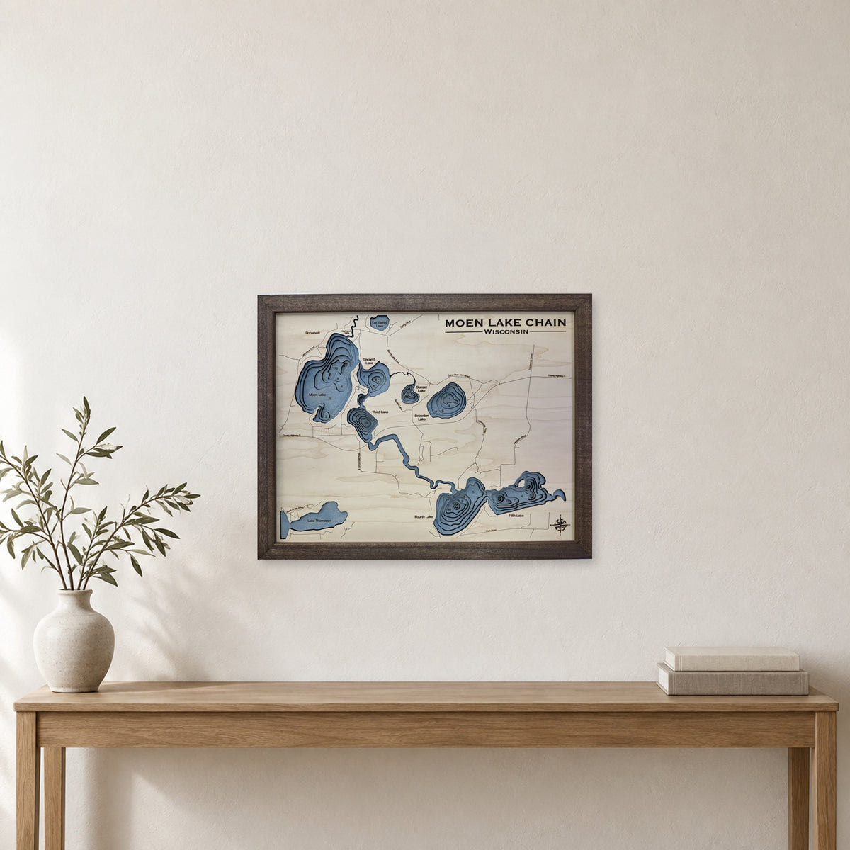 Moen Chain Moll wood map — multilayer, staged room mockup